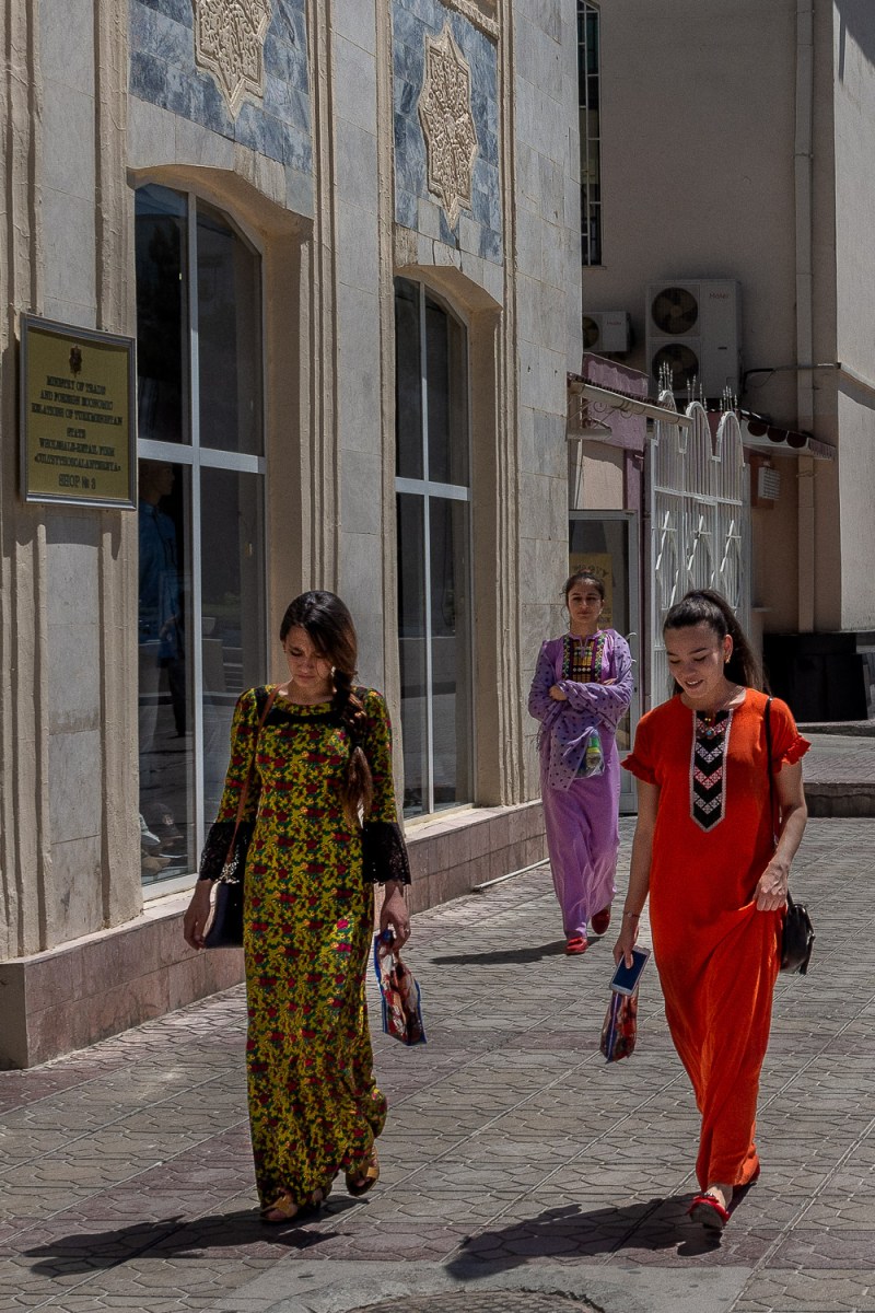 Women on the way to the Sunday bazar, Ashgabat, Turkmenistan.