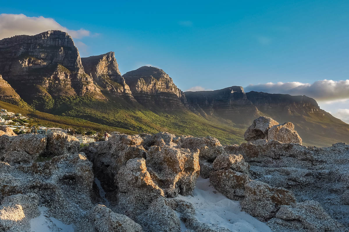 Travelgrapher.com-Inspire-South-Africa-Camps-Bay-Mountains
