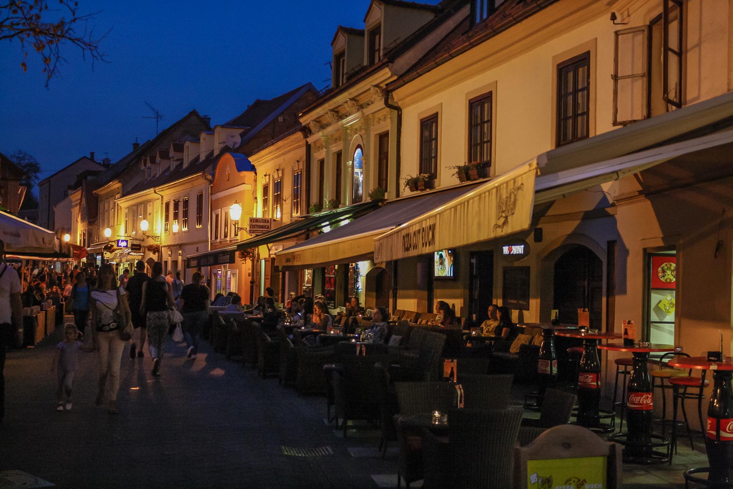 Travelgrapher.com-Inspire-Croatia-Zagreb-Tkalčićeva-Street