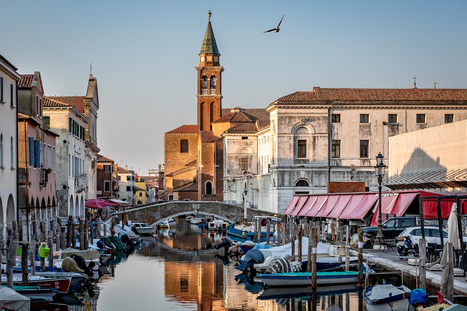 Travelgrapher.com-Inspire-Italy-Chioggia-Canal-Vena